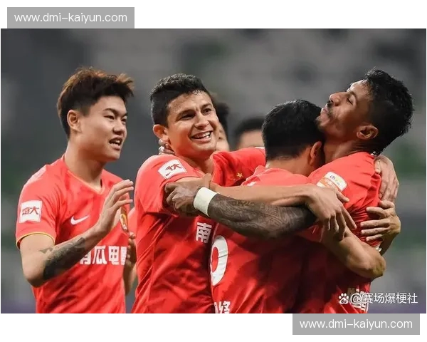 广州恒大vs.上海申花：巅峰对决，谁主沉浮？